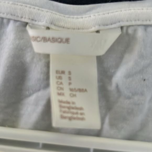 H&M Classic White Short Sleeve Tee - Picture 3 of 3